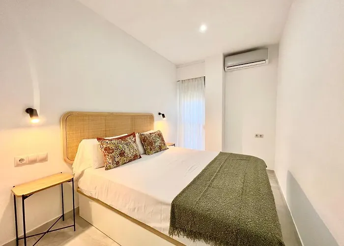 Victoria II & Old Town By Ele Apartments